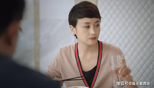 《底線》把本科生當保姆,願死守婚姻的符詳,才是最有心機的男人