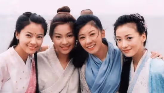 基因超強！媽媽「神顏值」難怪賈靜雯那麼美　祖孫三代站一起「根本同個模子」出來的！
