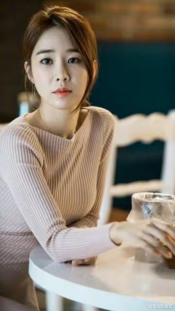 變臉女王劉仁娜:苦熬11年撩到李棟旭,15年變臉7次,37歲似童顏