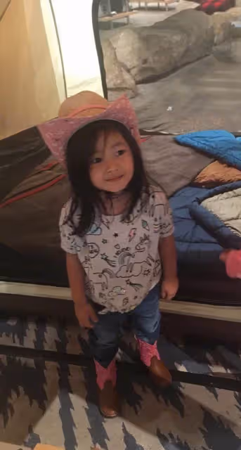 阿雅曬女兒近照!顏值不輸大S女兒小玥兒,萌起來可跟賈靜雯女兒咘咘匹敵