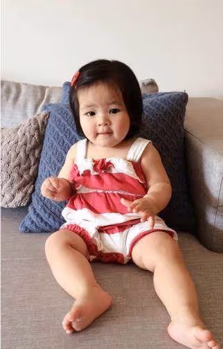 阿雅曬女兒近照!顏值不輸大S女兒小玥兒,萌起來可跟賈靜雯女兒咘咘匹敵