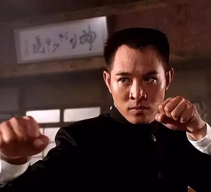 錢小豪說起李連杰,我又撞又打,卻被李連杰踢了回來