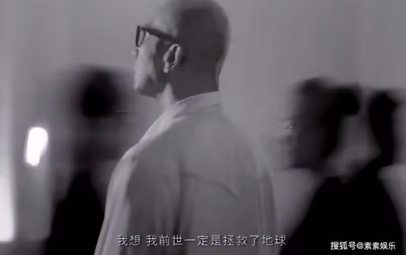 具俊曄公開向大S求婚的片段,手拿鑽石項鍊喊話:老婆我愛你