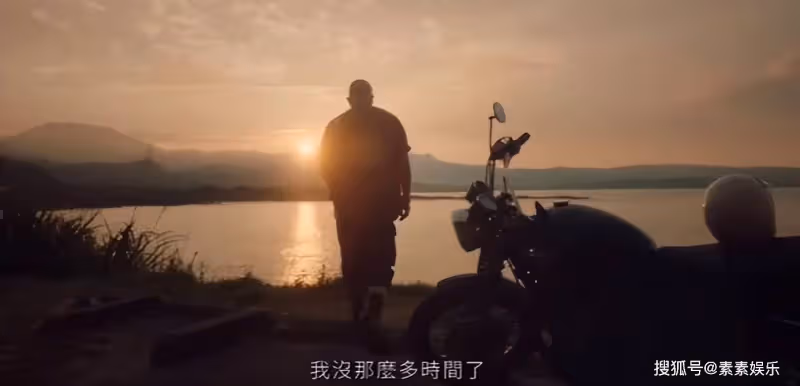 具俊曄公開向大S求婚的片段,手拿鑽石項鍊喊話:老婆我愛你