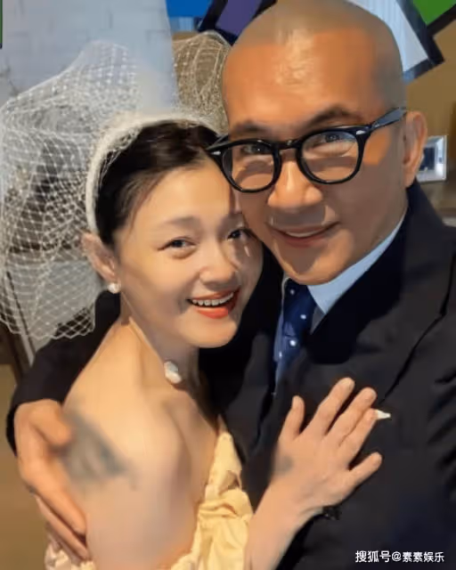 具俊曄公開向大S求婚的片段,手拿鑽石項鍊喊話:老婆我愛你