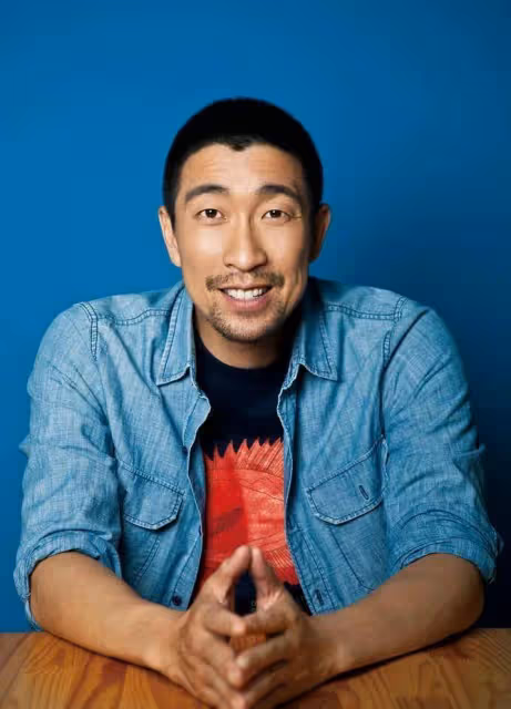 王千源:出道18年無戲拍,40歲成影帝,成名背後是妻子的不離不棄