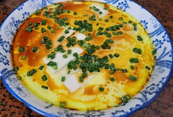 嫩滑的豆腐蛋羹