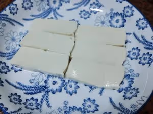嫩滑的豆腐蛋羹