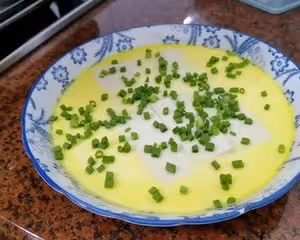 嫩滑的豆腐蛋羹