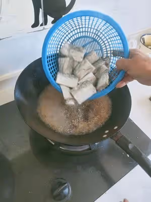 爸爸牌–紅燒帶魚