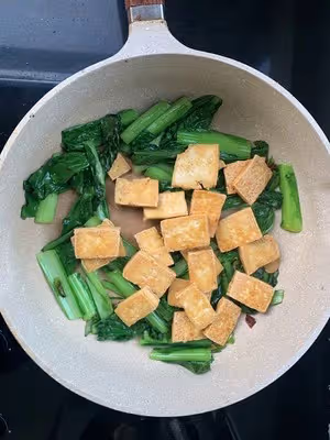 吃過一次就會愛上的－小白菜燉豆腐