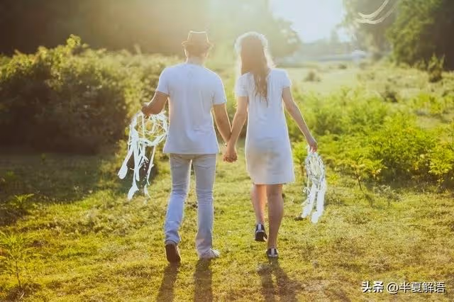 妻兒住出租房，丈夫拿錢給他弟買房，妻要打借條丈夫：我錢我做主