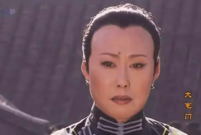 國內賺錢國外花的8位明星,有人過得安逸美好,有人為生活奔波