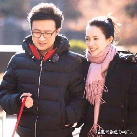 他曾與章子怡談婚論嫁,甩汪峰幾條街,今身價百億卻依舊是一個人