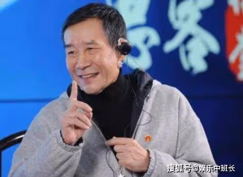 66歲李雪健妻子曝光，原來是大家熟悉的她，兒子長得很是俊秀
