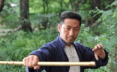 趙本山力捧他上春晚,成名後與趙本山分道揚鑣,如今被遺忘