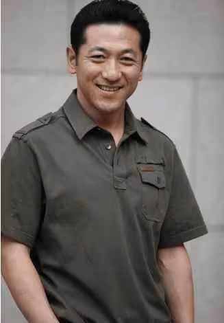 趙本山力捧他上春晚,成名後與趙本山分道揚鑣,如今被遺忘