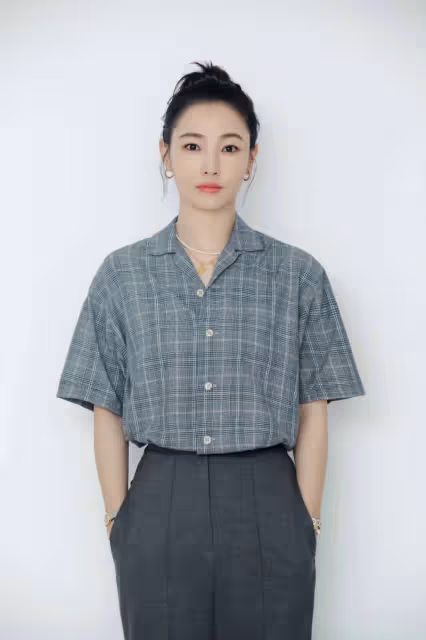 肖戰出道6週年的大逆襲人生!《驕陽伴我》二搭白百何:她依然是女主,他從跑龍套變男一!