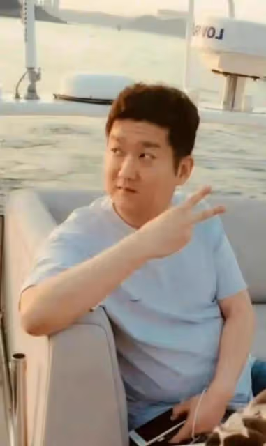 剛曝出戀情就分手,她才知道富豪男友是詐騙犯?