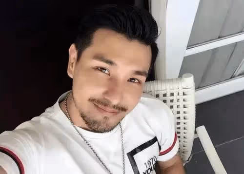 曾經的視帝卻無戲可拍,來到內地找出路,一個月工資等於香港半年