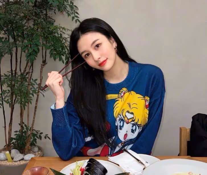 都說沈月遺傳了邱淑貞美貌,不料,他女兒才是星二代里的顏值TOP
