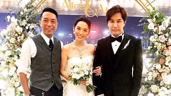 71歲「肥貓」鄭則仕參加陳煒婚禮,攜小14歲妻子一同出席,多年罕露面,氣質非常大方優雅