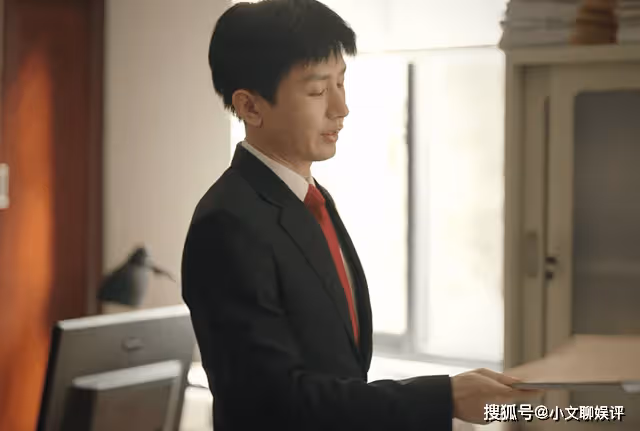 《底線》什麼人教什麼徒弟,方遠對年輕人戀愛的態度,害苦了周亦安