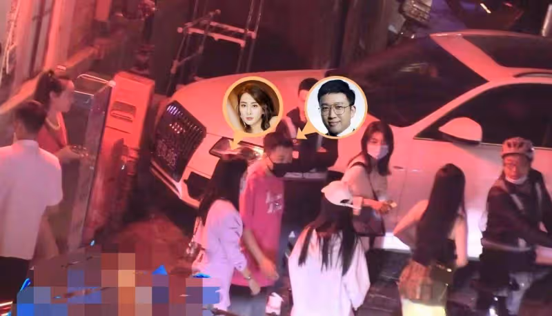 於正導演與五位美女共進晚餐，對美女示好，馬蘇現身