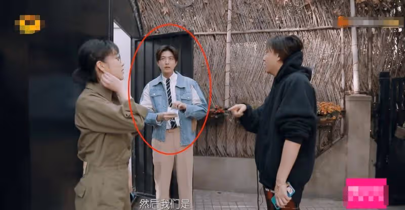 闞清子被朋友安排相親，闞清子略顯緊張，看到男方顏值愛了