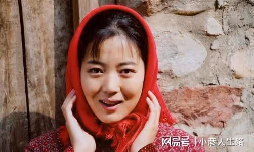 「農村一姐」王茜華：風光背後有心酸，二婚嫁導演苦盡甘來