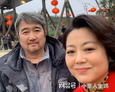 「農村一姐」王茜華：風光背後有心酸，二婚嫁導演苦盡甘來