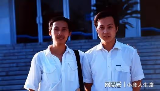羅京去世13年，曾經哭到暈厥的妻子改嫁富商，母親至今不知死訊