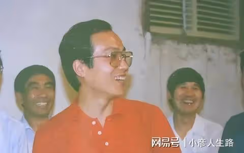羅京去世13年，曾經哭到暈厥的妻子改嫁富商，母親至今不知死訊