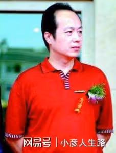 羅京去世13年，曾經哭到暈厥的妻子改嫁富商，母親至今不知死訊