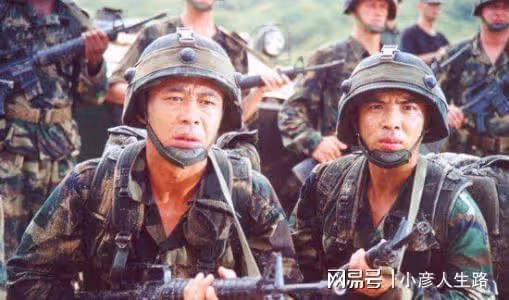 有種差距叫離婚12年，沈蓉至今未婚，侯勇卻已3婚，還娶90後嬌妻