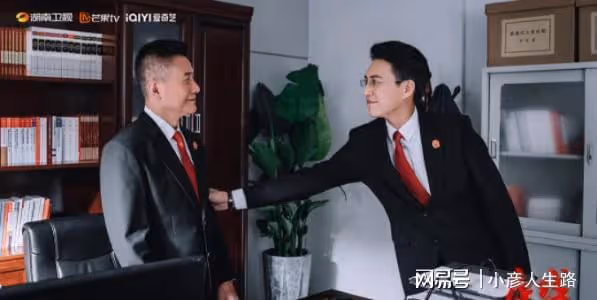 只會擠眉弄眼就別演戲了,《底線》的三位老戲骨告訴你啥叫演技