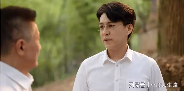 只會擠眉弄眼就別演戲了,《底線》的三位老戲骨告訴你啥叫演技