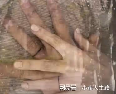 具俊曄曬向大S示愛視頻,鑽戒曝光不止紋身戒指,情書醞釀20年
