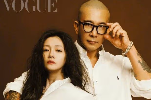 大S具俊曄婚後首個雜誌封面：造型大膽前衛，大S騎在老公身上