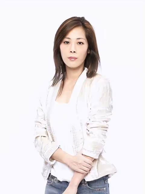 關淑儀爆紅時未婚生子,與曾志偉同乘遭質疑,生父曝光引嘩然,如今56歲與兒相依為命:我的人生我做主
