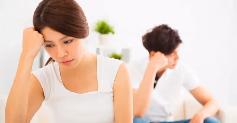 49歲母親拼二胎，懷孕5個月才通知女兒，女兒：你們是在羞辱我
