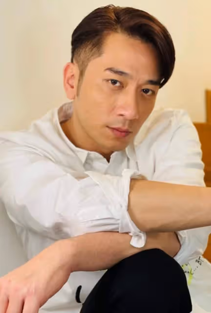 故弄玄虛!TVB歌手曬出遊照避談行蹤,被曝疑北上幽會前當家小生