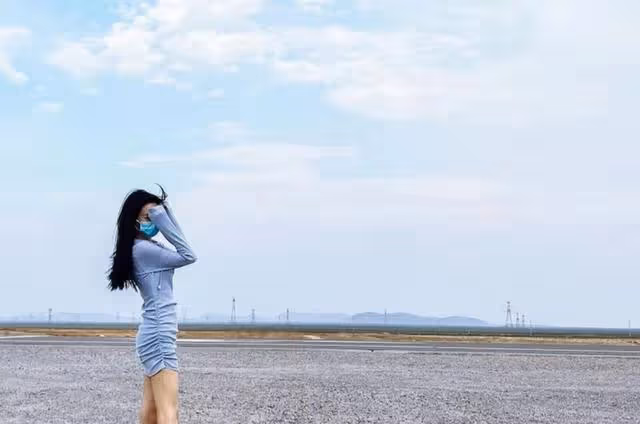 故弄玄虛!TVB歌手曬出遊照避談行蹤,被曝疑北上幽會前當家小生