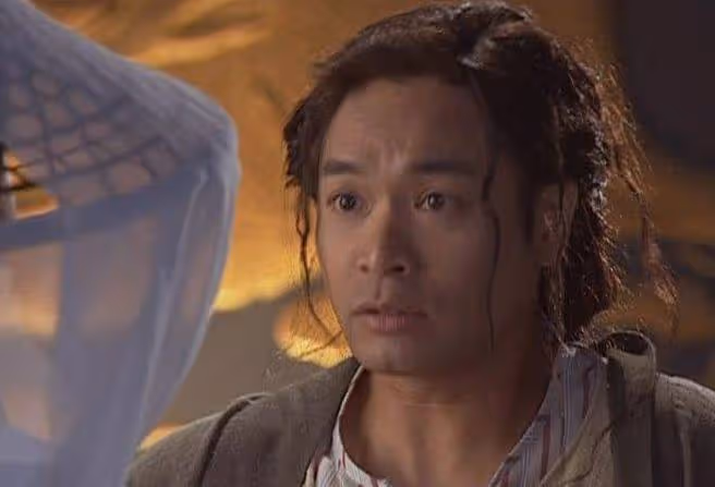 兩次演「傻子」獲得視帝,老婆是西遊記中的紅孩兒,如今兒女雙全