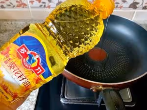杏鮑菇炒雞丁