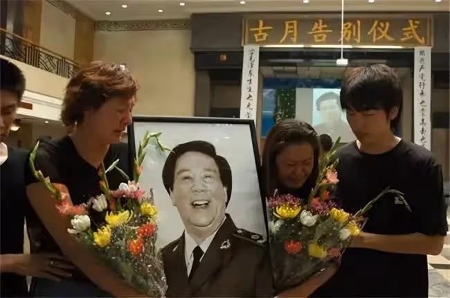 古月之死:得急病20分鐘後去世 生活習慣不太好