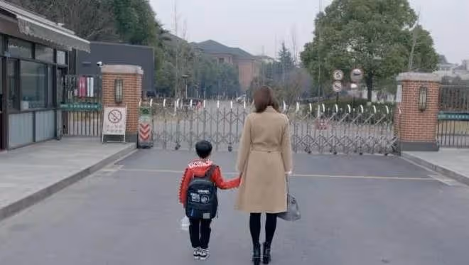 老公出軌留債!單親媽月入2萬4「一領薪全繳光」領低收被拒「為孩子苦撐」:娘家是最殘酷的現實