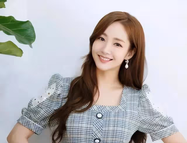 一線女明星居然找了個有「前科」的富豪處對象?劇情比韓劇還狗血