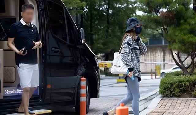 一線女明星居然找了個有「前科」的富豪處對象?劇情比韓劇還狗血