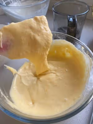 蛋糕店超🔥的金枕蛋糕｜口感綿密🍰鬆鬆軟軟